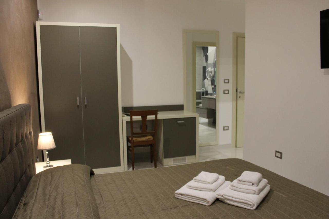 Madigans Rooms Bed&Breakfast Lecce Zewnętrze zdjęcie