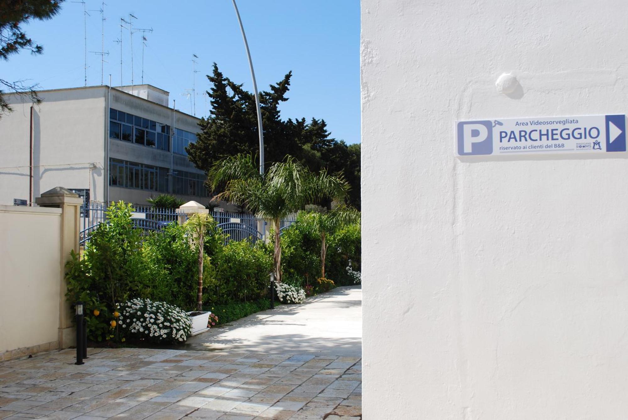 Madigans Rooms Bed&Breakfast Lecce Zewnętrze zdjęcie